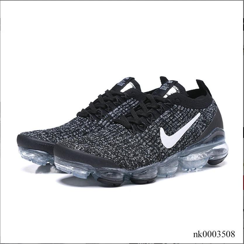 Air VaporMax Flyknit Shoes Sneakers (W) by Air Jordan