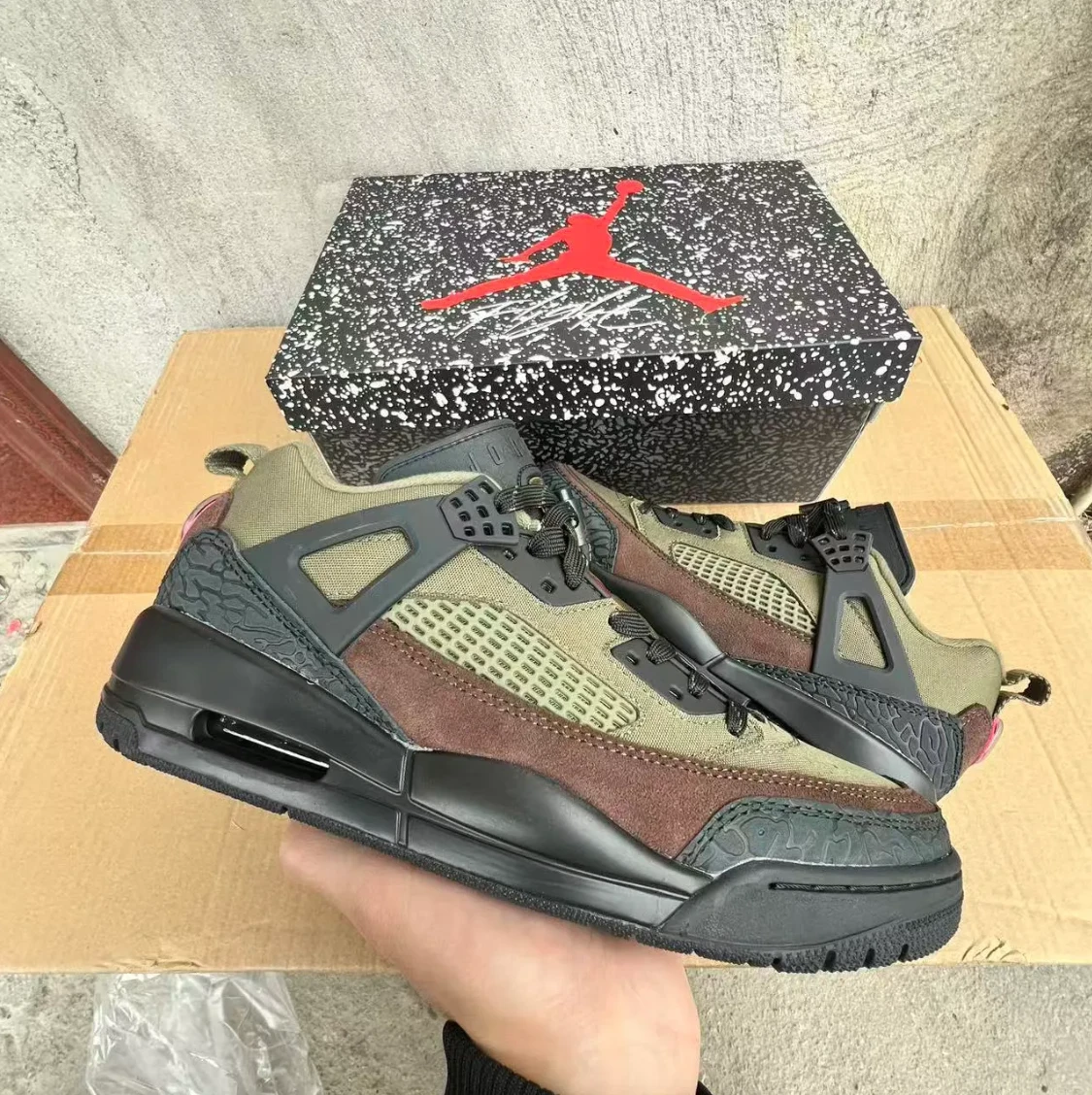 JD Spiz’ike Low Beef And Broccoli Shoes Sneakers by Air Jordan