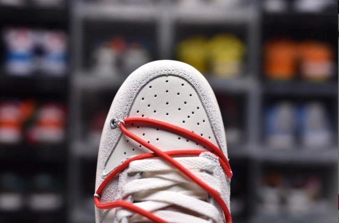 Dunk Low Off-White Lot 33 Shoes Sneakers by Air Jordan