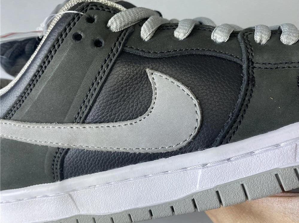 SB Dunk Low J-Pack Shadow Shoes Sneakers by Air Jordan