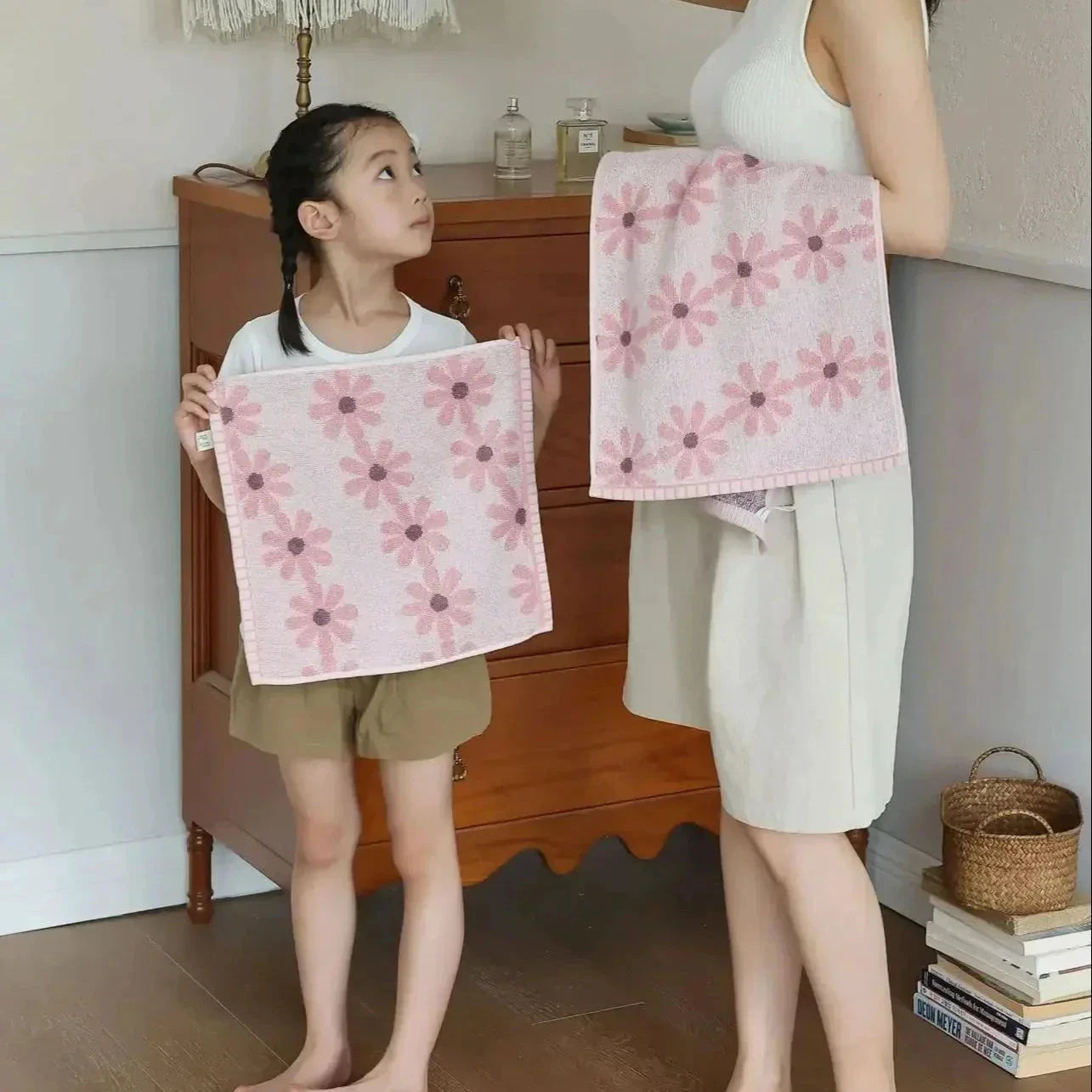 Daisy Towel by Bowlift