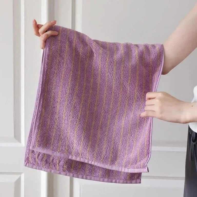 Retro Stripe Towel (Skinny) by Bowlift