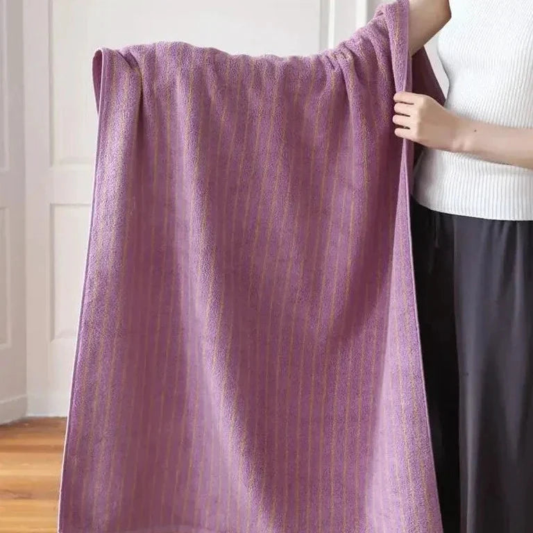 Retro Stripe Towel (Skinny) by Bowlift
