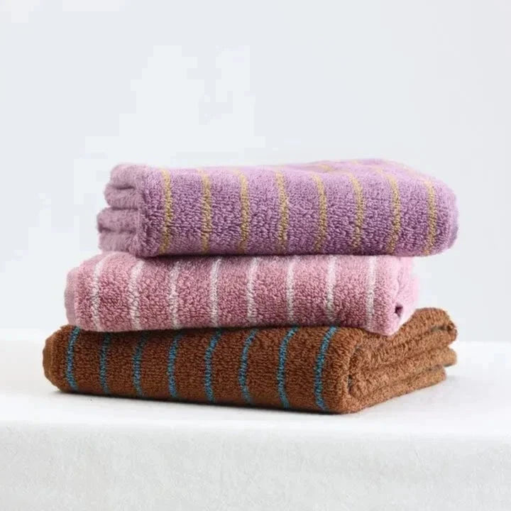 Retro Stripe Towel (Skinny) by Bowlift