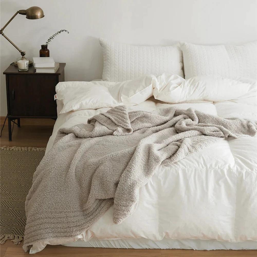 Soft Nest Minimalist Knit Throw Blanket by Casa & Beyond