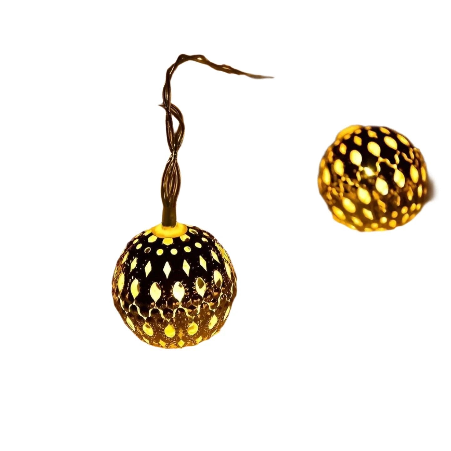Weatherproof solar powered fairy lights for a warm outdoor atmosphere Bowlift by Bowlift