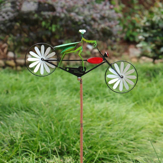 SpinPedals - Wind Chimes with Animals Bowlift by Bowlift