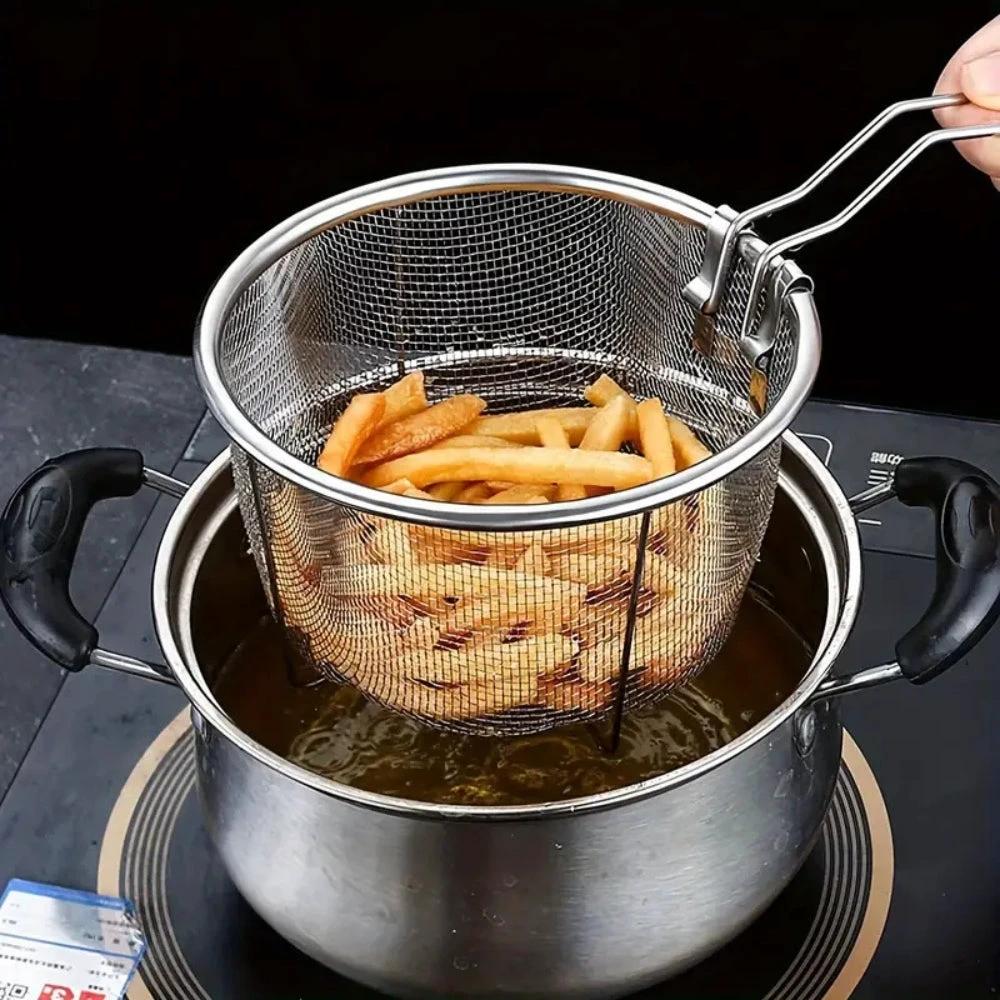 Strain Well All-Purpose Mesh Colander by Casa & Beyond