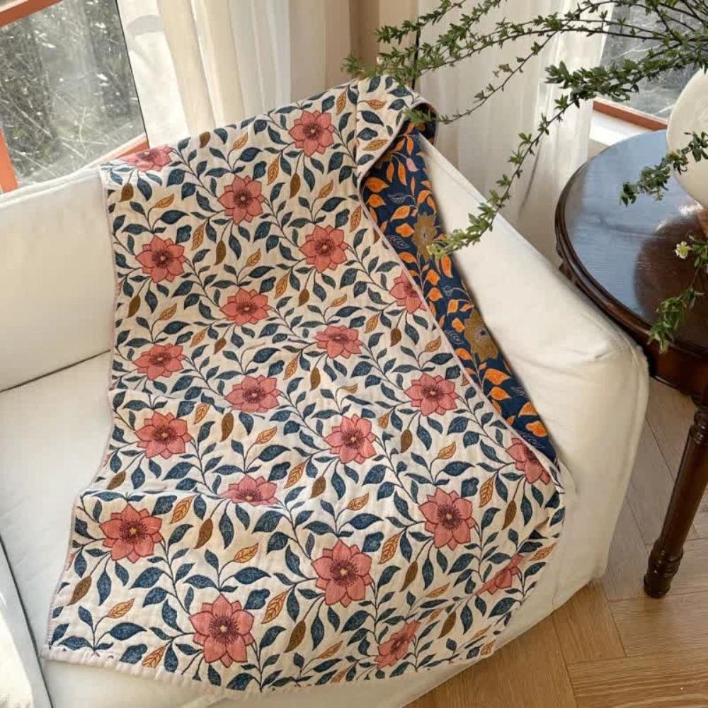 Tavira Floral Leaf Cotton Bath Towel by Casa & Beyond