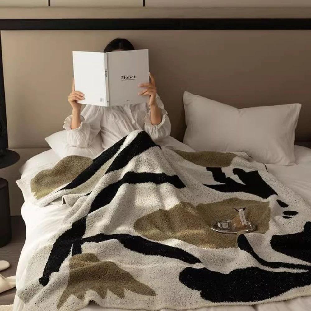Terra Flow Cosy Throw Blanket by Casa & Beyond