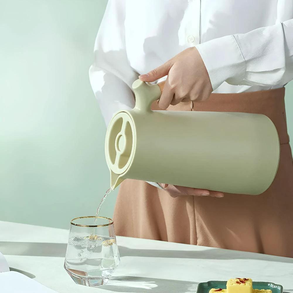 Thermora – Insulated Carafe with Wooden Handle | Stylish Vacuum Flask for Hot & Cold Drinks by BowLift