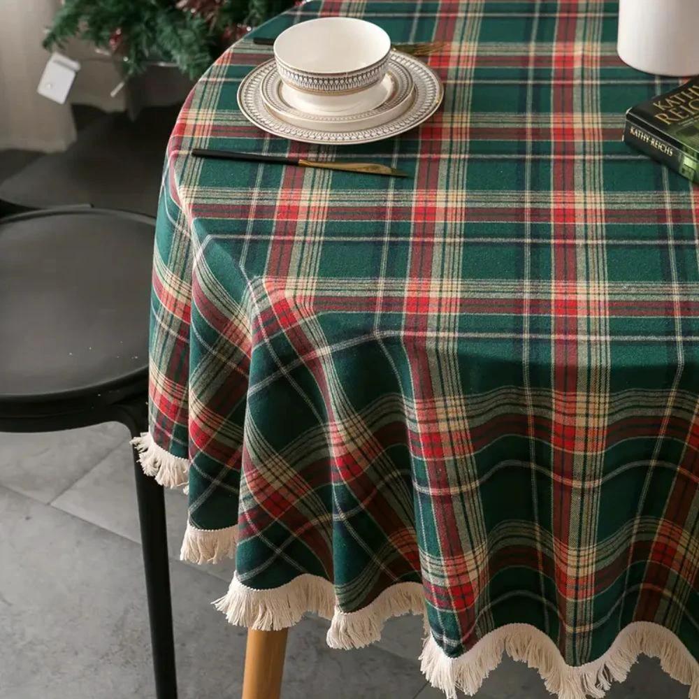 Vintage Holiday Plaid Round Tablecloth by Casa & Beyond
