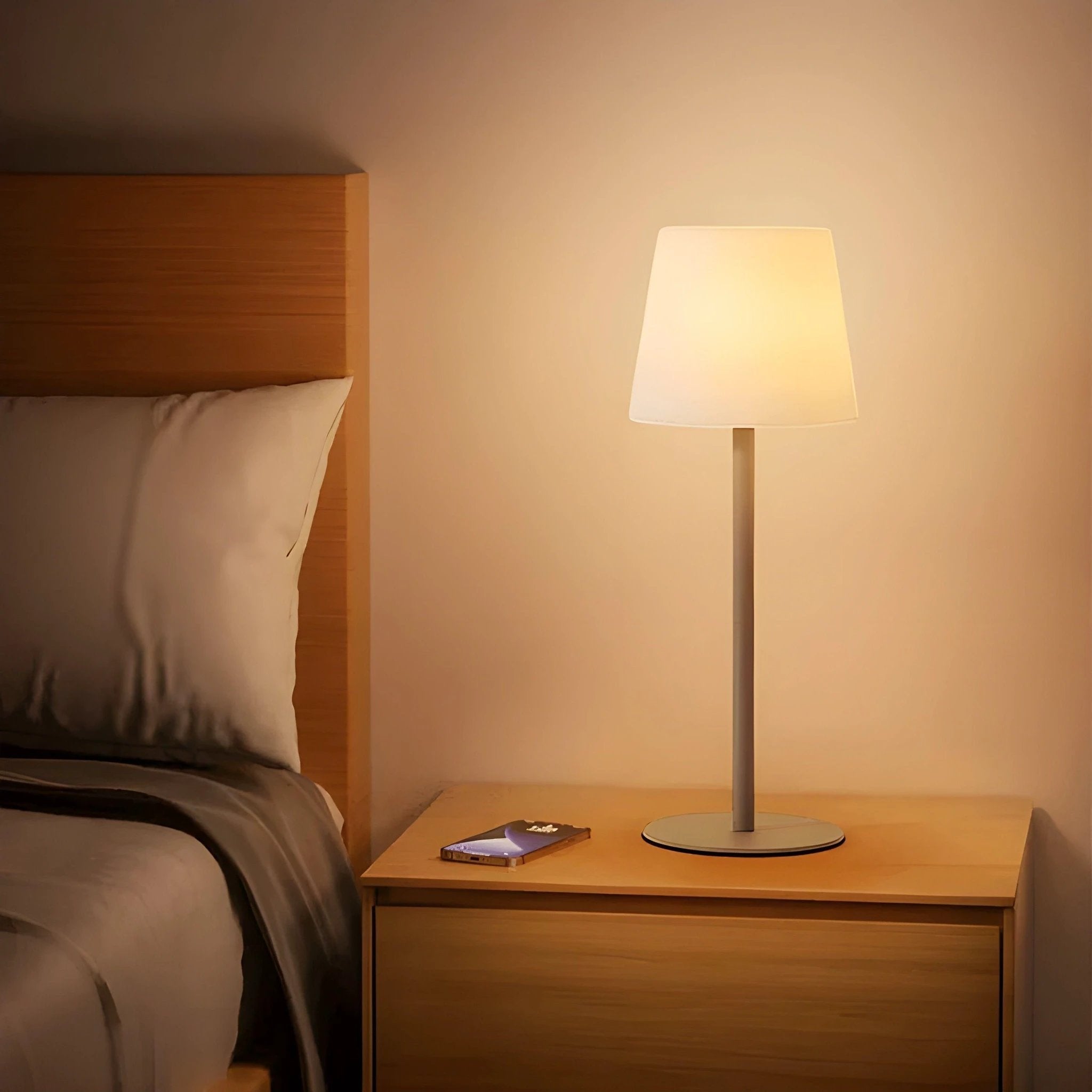 Wireless rechargeable lamp with adjustable warm lighting Bowlift by Bowlift