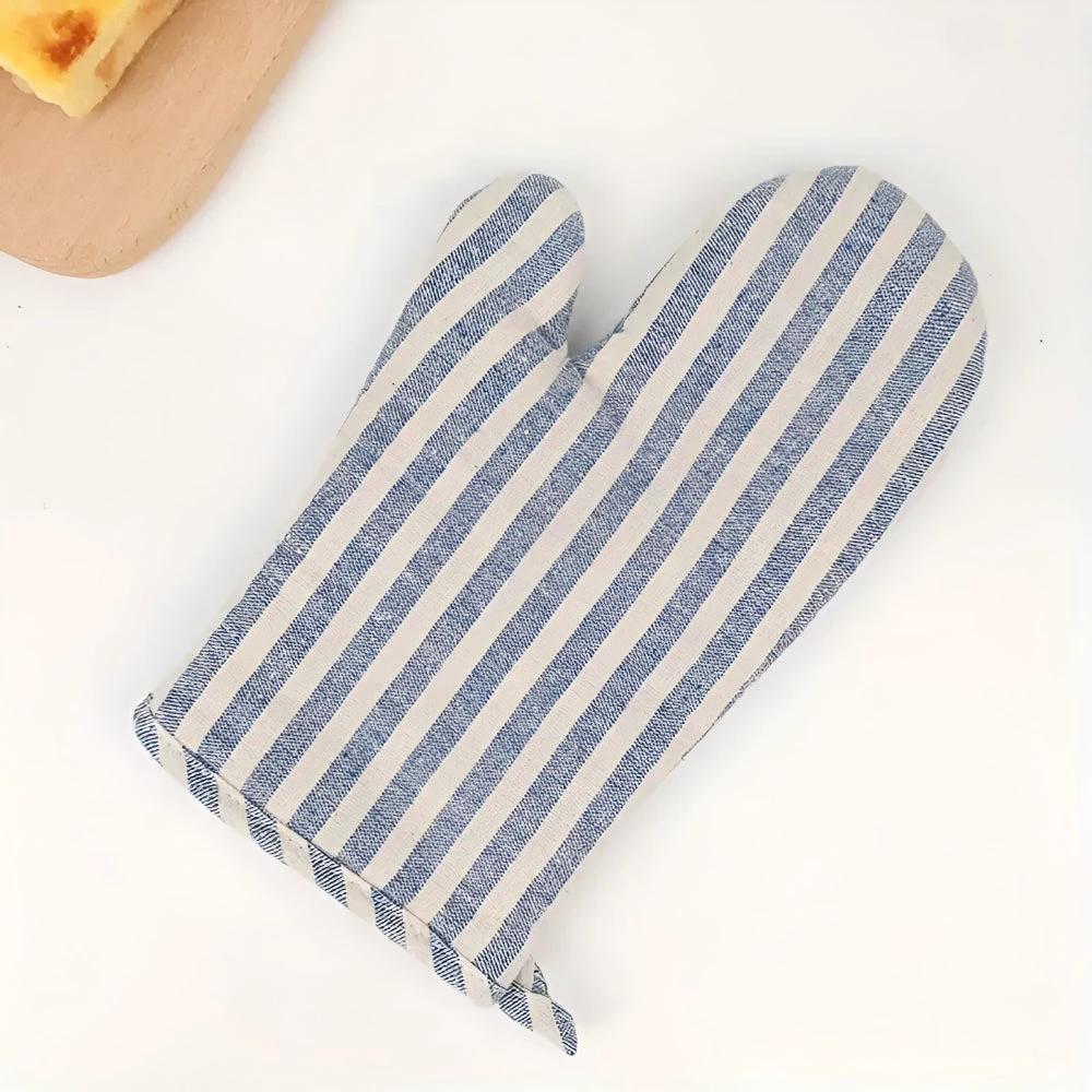 Premium Striped Heat-Resistant Oven Mitt by Casa & Beyond