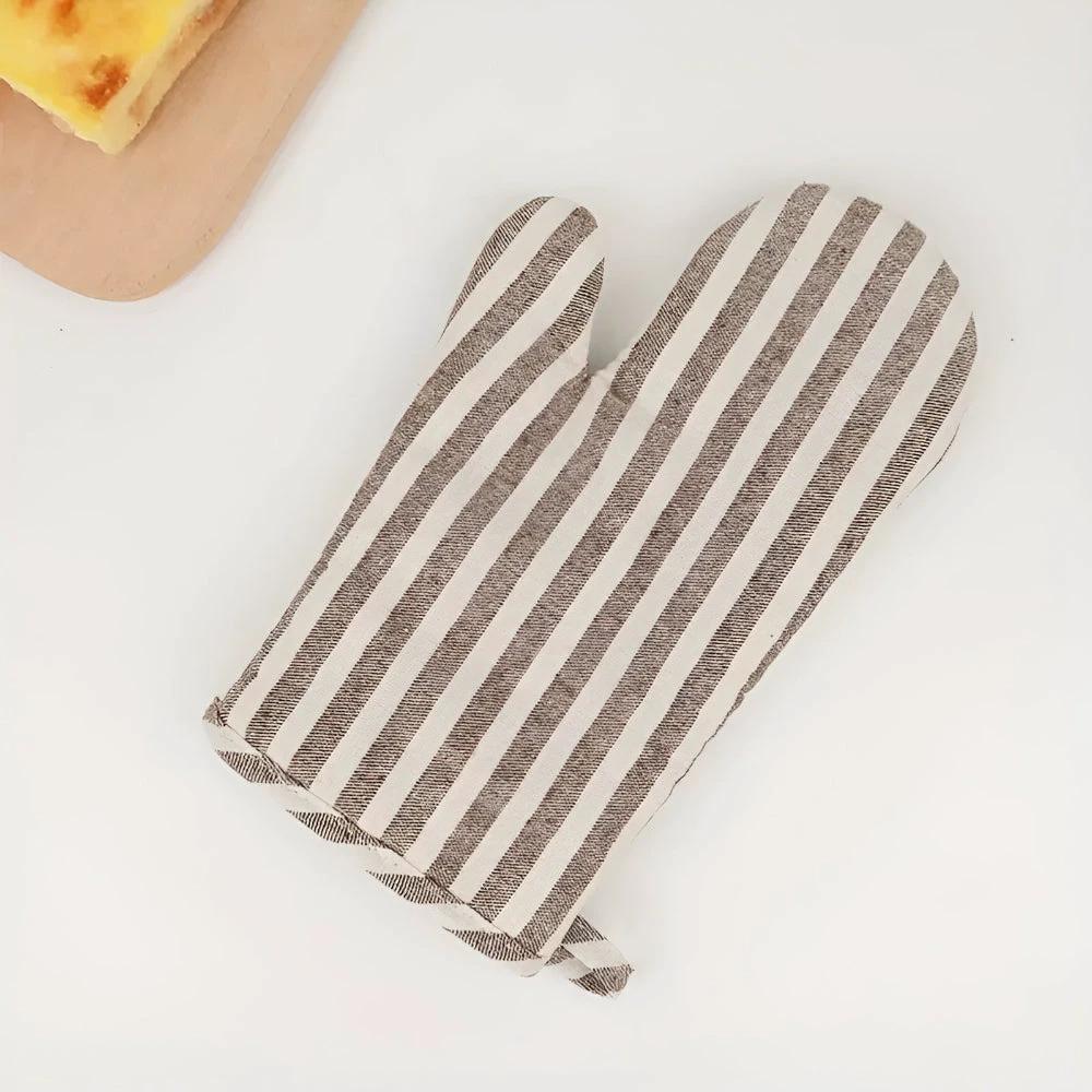 Premium Striped Heat-Resistant Oven Mitt by Casa & Beyond