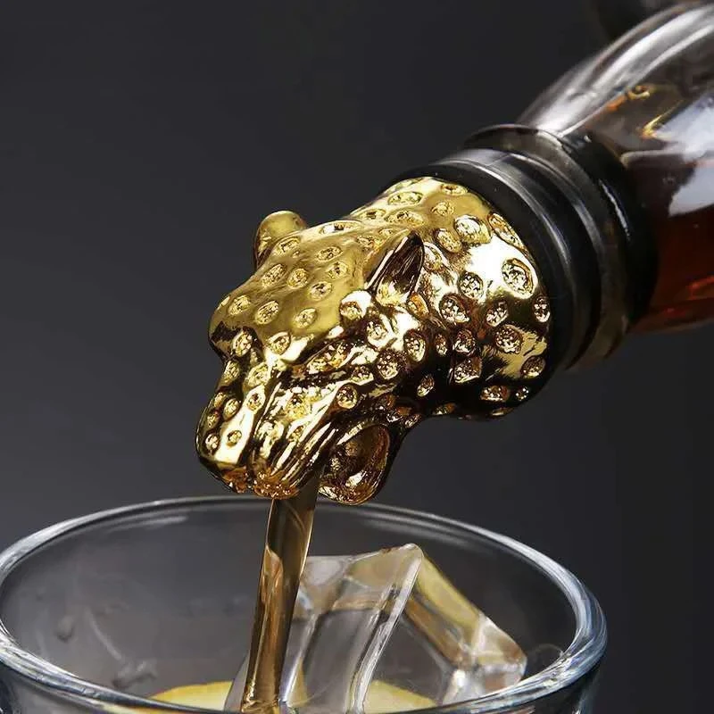 Decorative Head Wine Pourer Wine Pour Spout Stopper Bar Accessories by Bowlift
