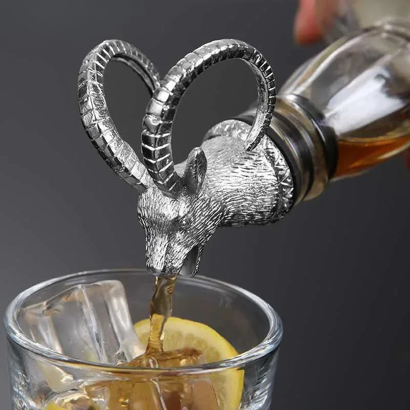 Decorative Head Wine Pourer Wine Pour Spout Stopper Bar Accessories by Bowlift