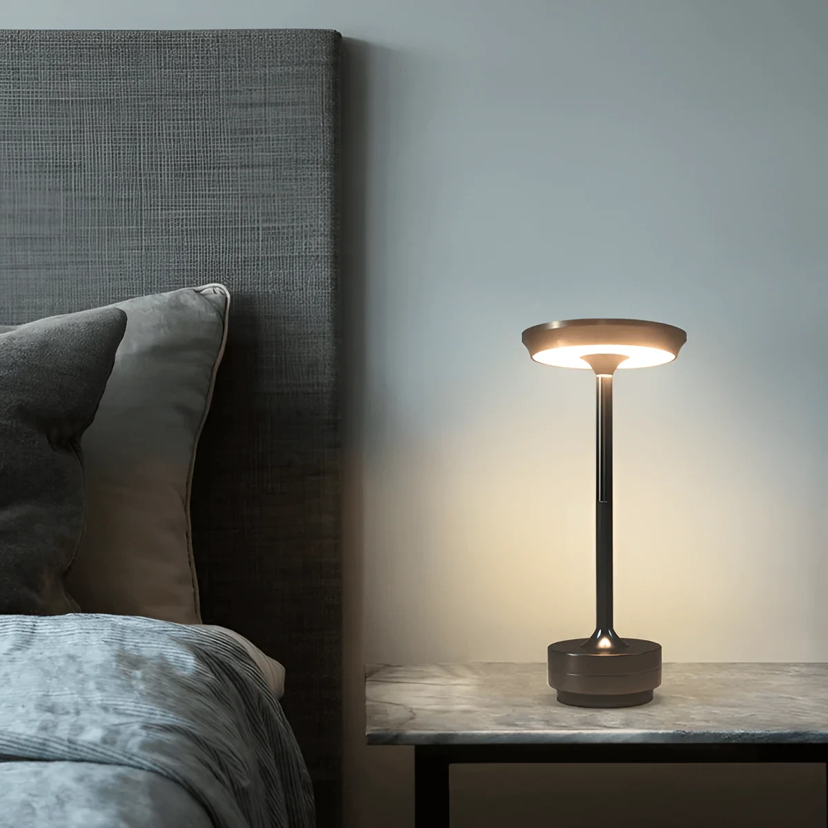 AmberGlow - The cordless and rechargeable mood light Bowlift by Bowlift