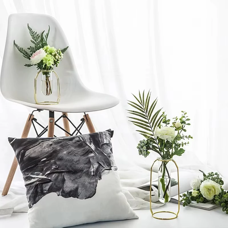 Elegant Base for Stylish Flower Arrangements Bowlift by Bowlift