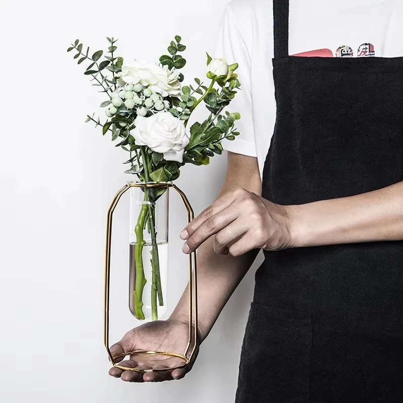 Elegant Base for Stylish Flower Arrangements Bowlift by Bowlift