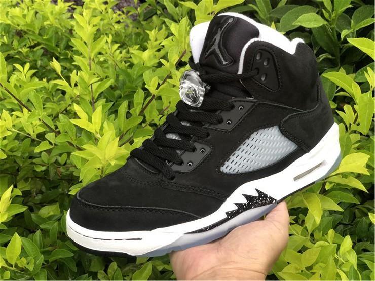 Air Jordan 5 Retro Oreo 2021 by Air Jordan