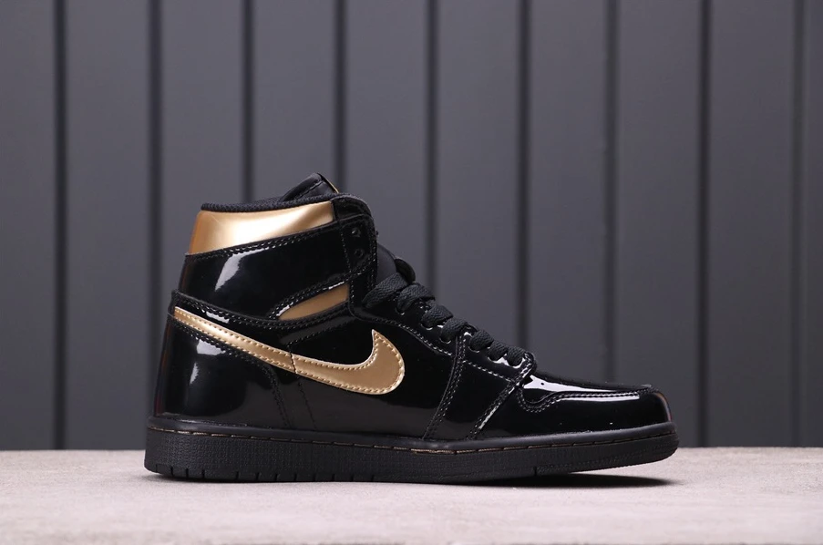 Air Jordan 1 High Black Metallic Gold by Air Jordan