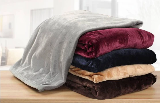 Fleece Large Sofa Throw Light Weight Faux Fur Blanket Bowlift by Bowlift