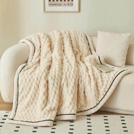 Cloud Cuddle Blanket™️ by Casa & Beyond