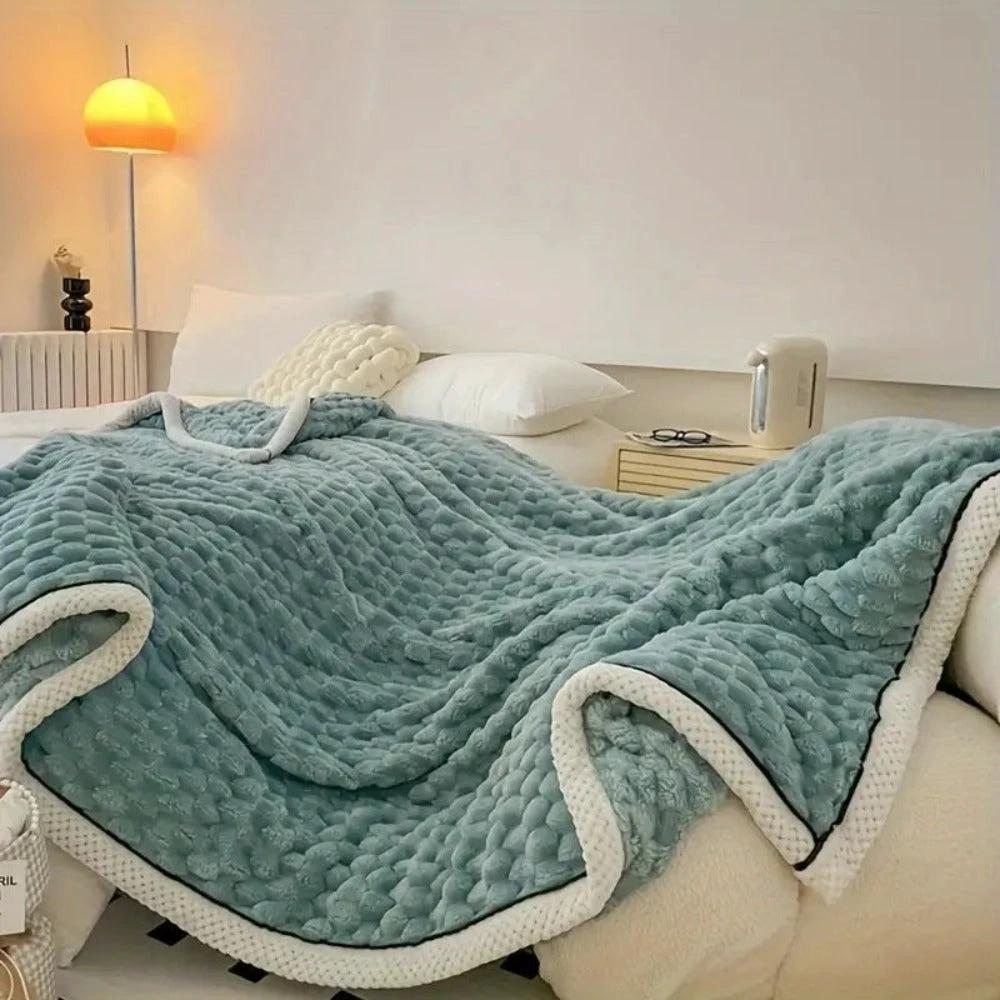 Cloud Cuddle Blanket™️ by Casa & Beyond