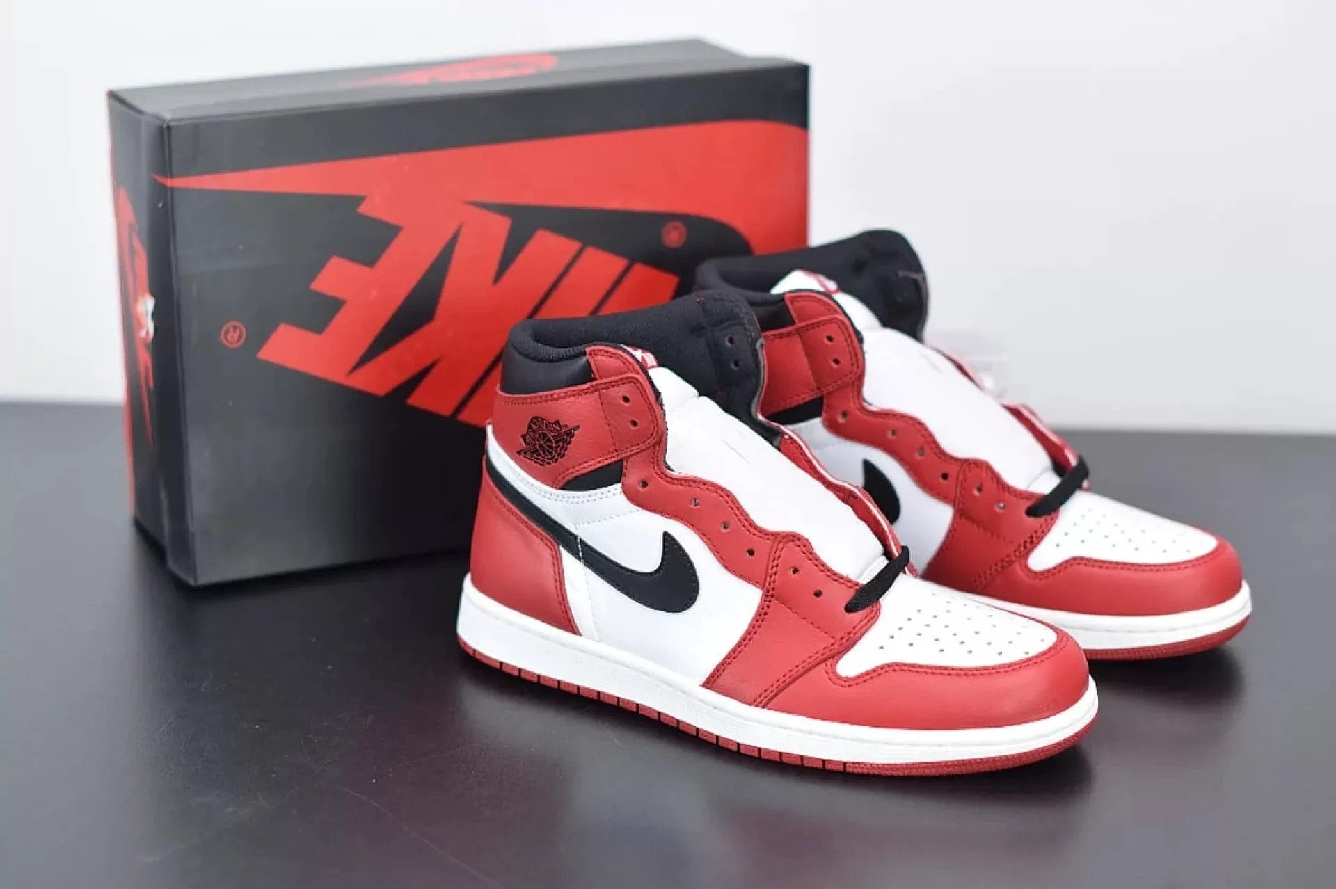 Air Jordan 1 Retro Chicago (2015) by Air Jordan