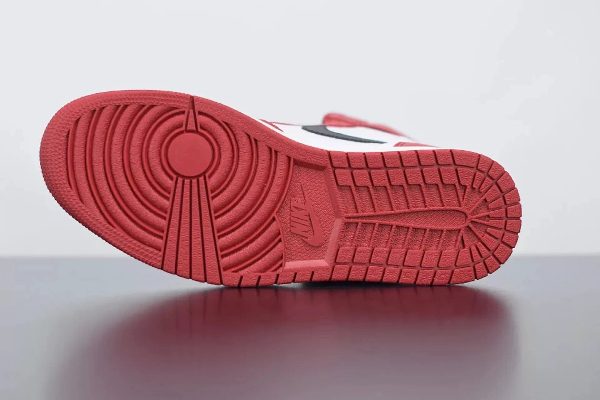 Air Jordan 1 Retro Chicago (2015) by Air Jordan