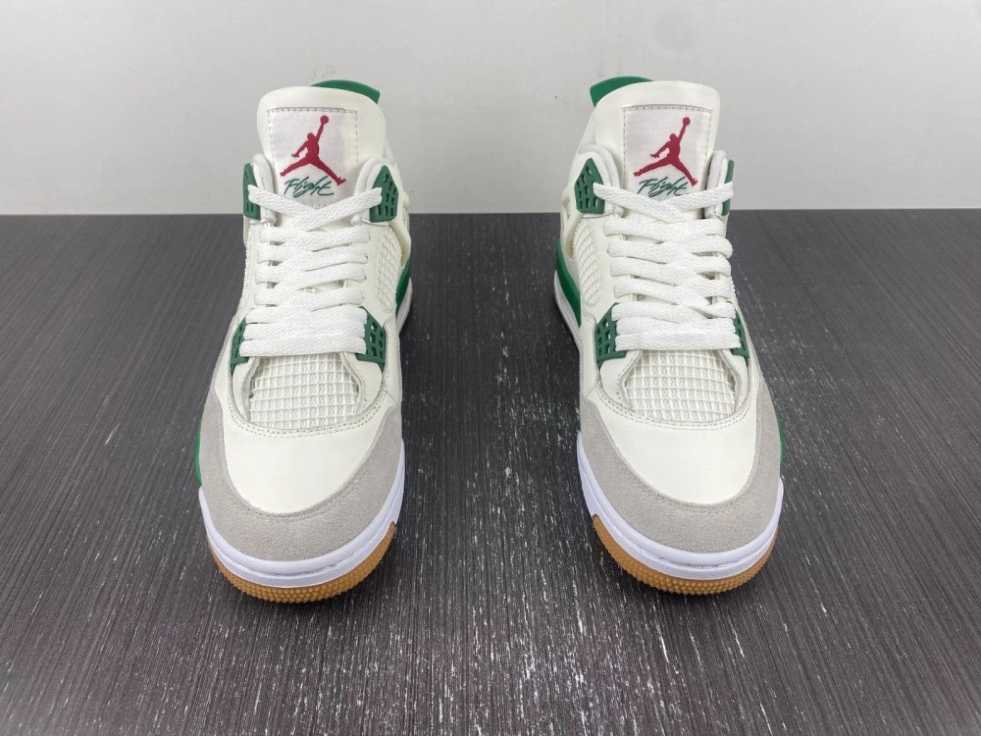 Air Jordan 4 Retro Sb Pine Green by Air Jordan