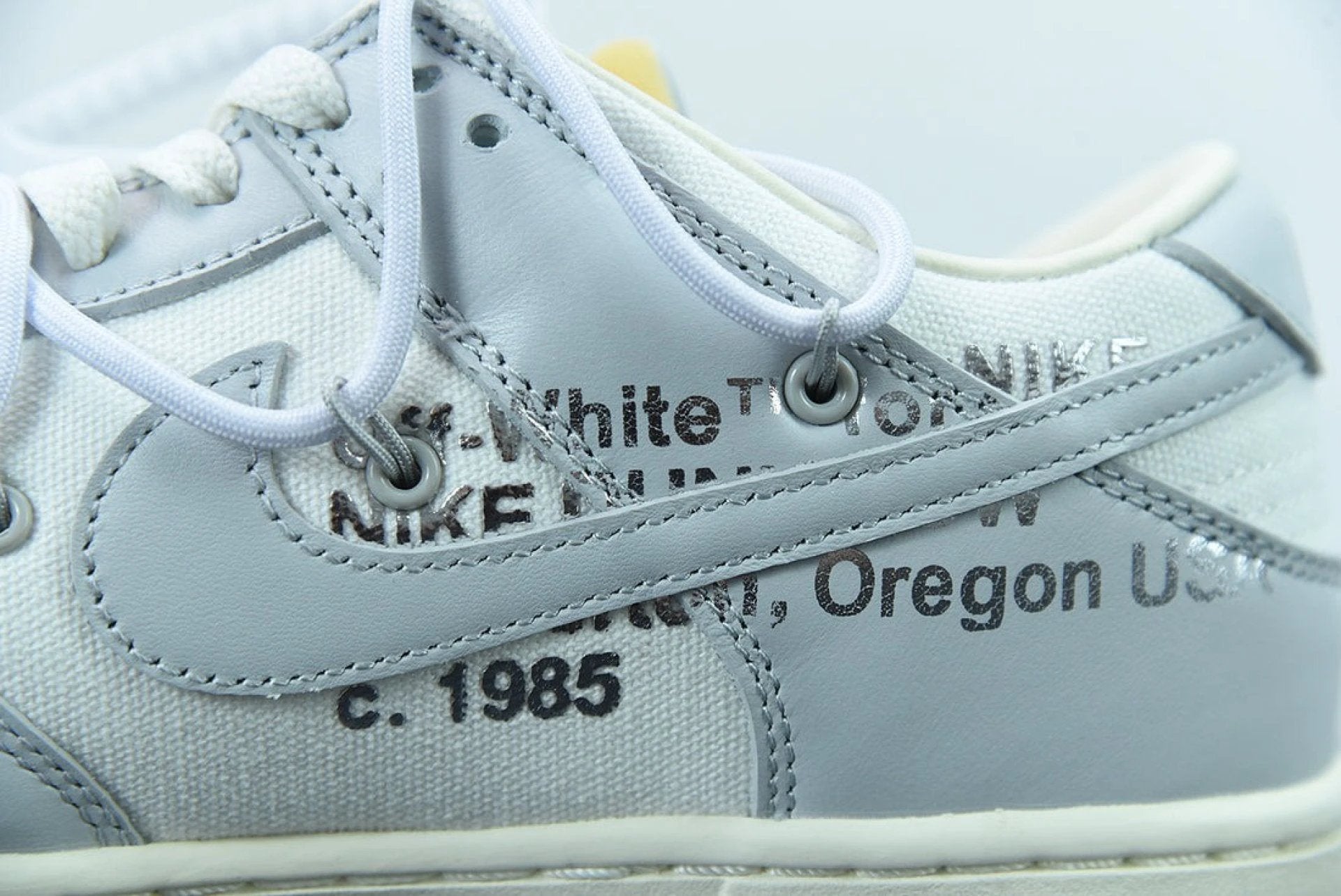 Dunk Low Off-White Lot 49 by Air Jordan