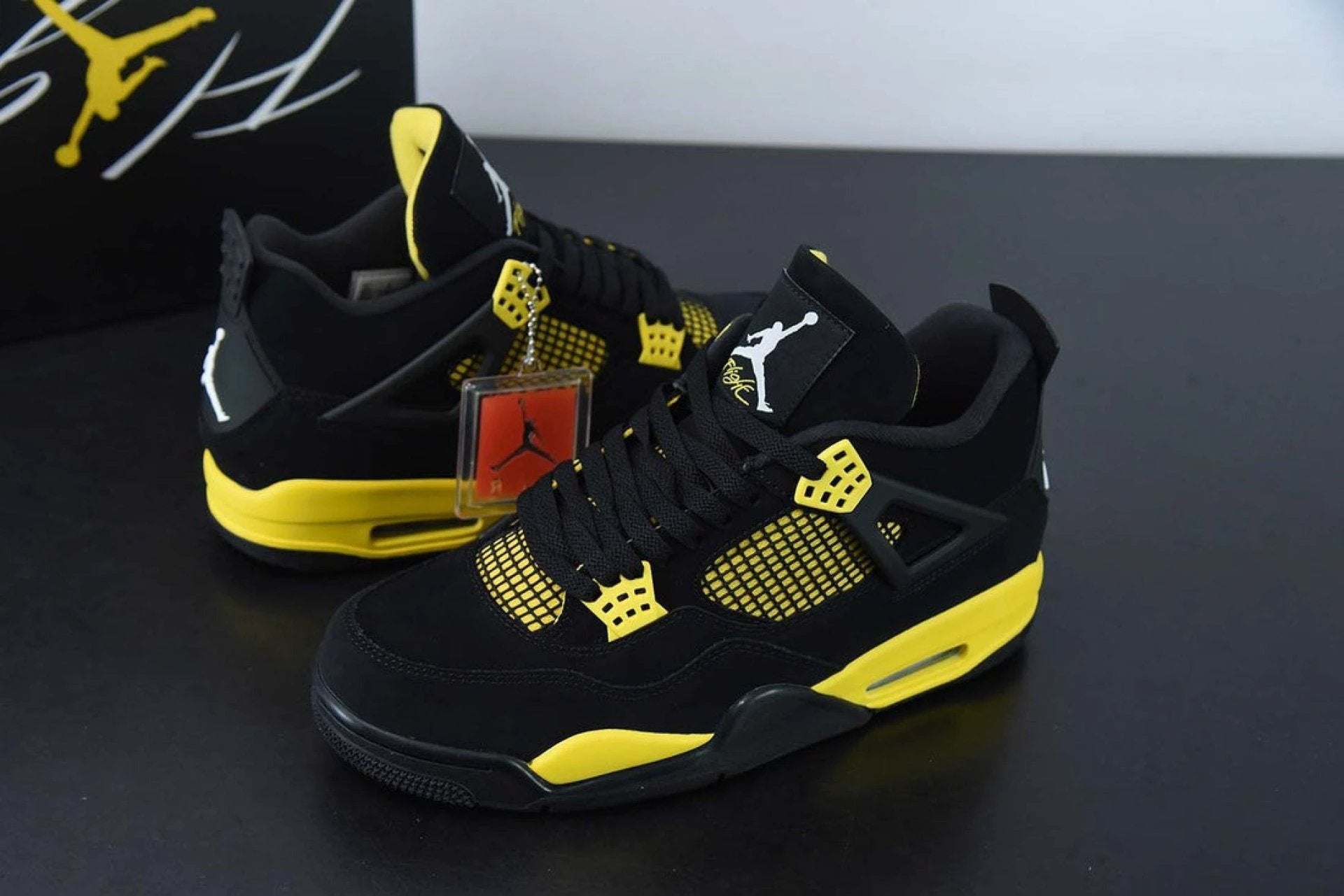 Air Jordan 4 Retro Thunder Yellow (2023) by Air Jordan