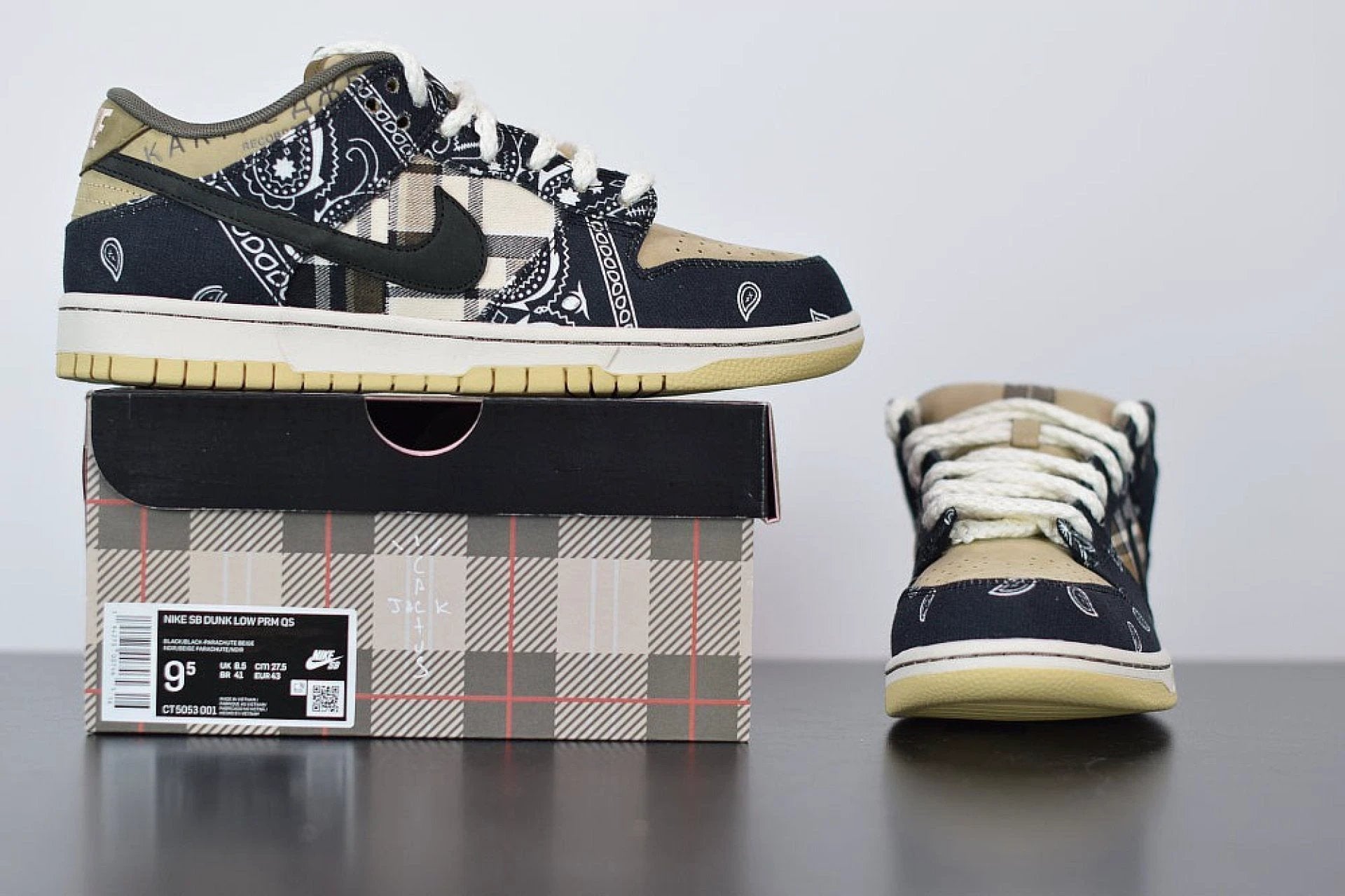 Dunk SB Travis Scott Low by Air Jordan