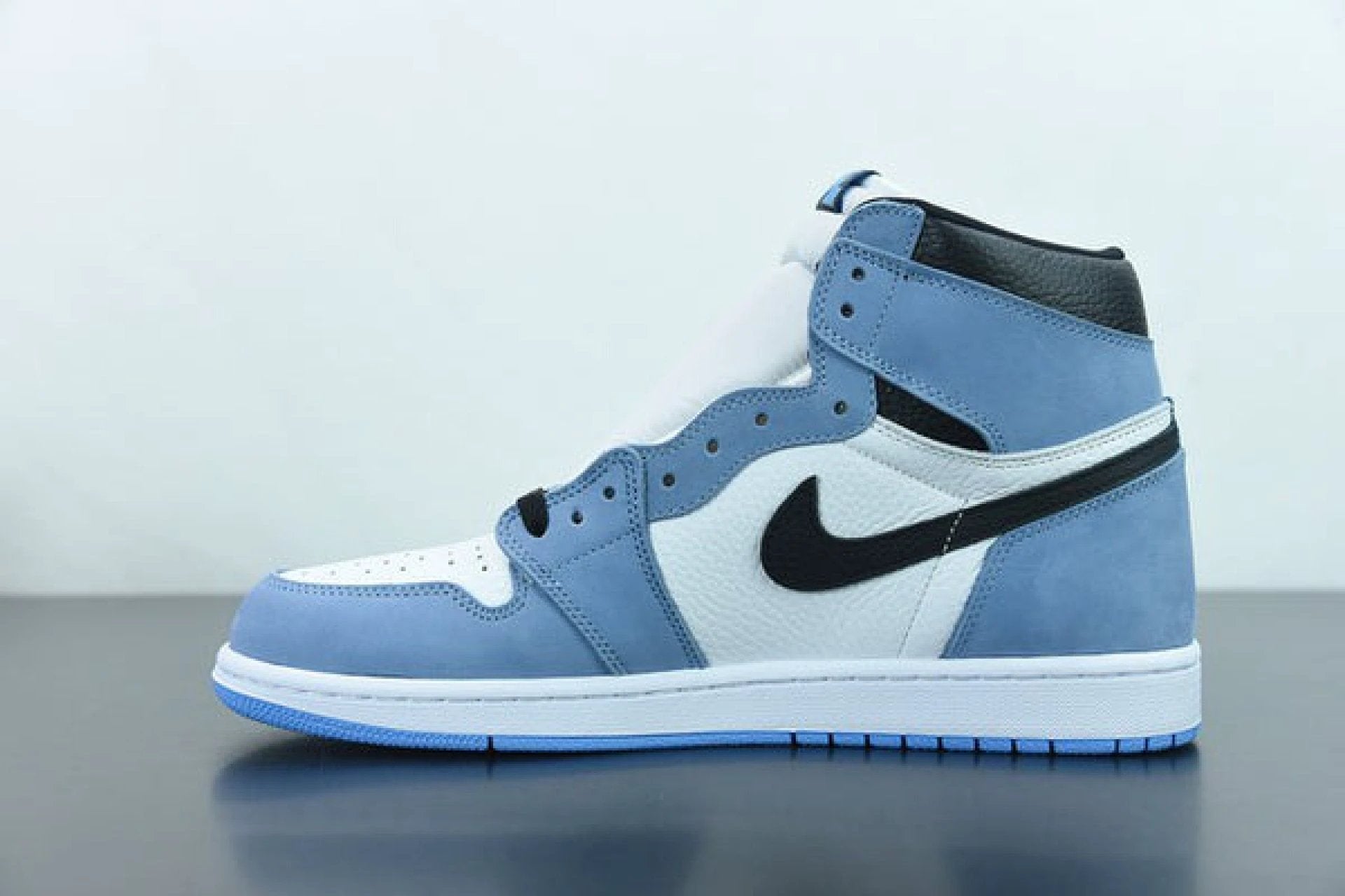 Air Jordan 1 Retro High OG University Blue by Air Jordan
