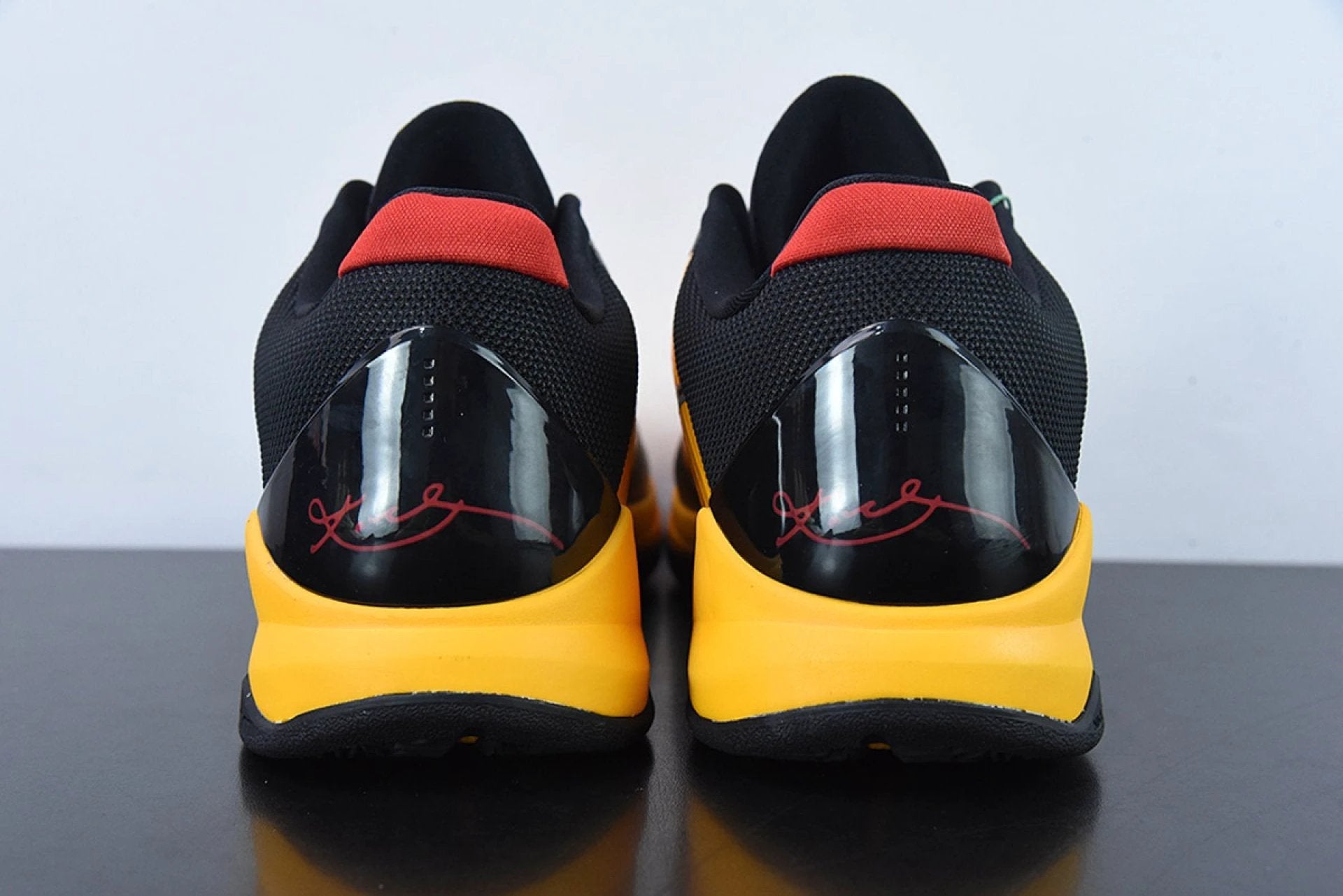 Kobe 5 Bruce Lee by Air Jordan