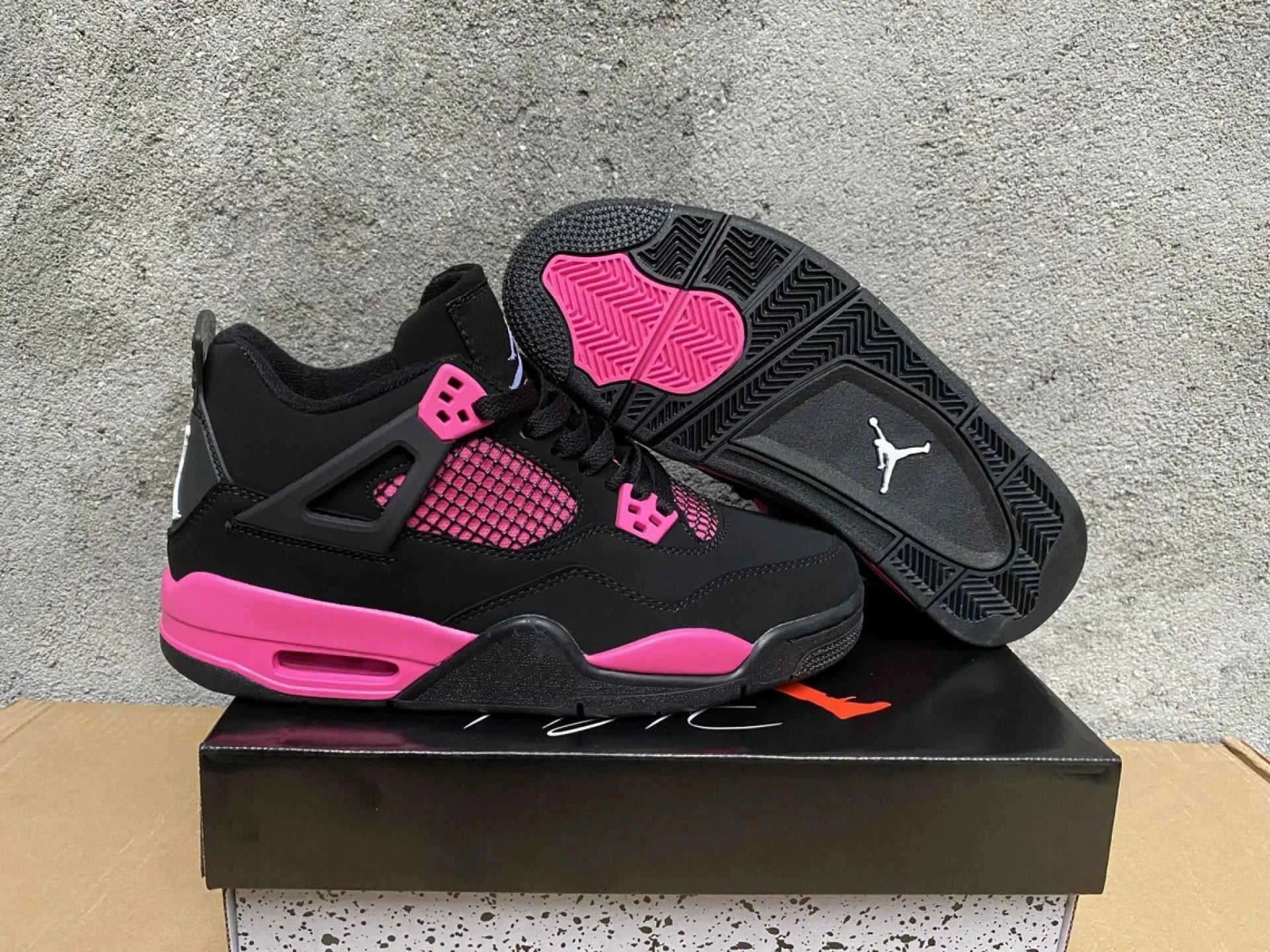 Air Jordan 4 Pink Thunder Black Pink Noir Rose by Air Jordan