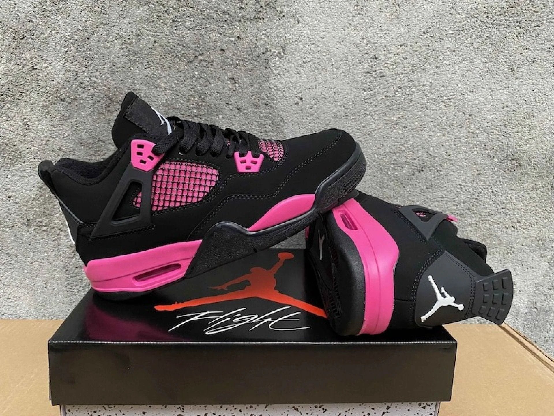 Air Jordan 4 Pink Thunder Black Pink Noir Rose by Air Jordan