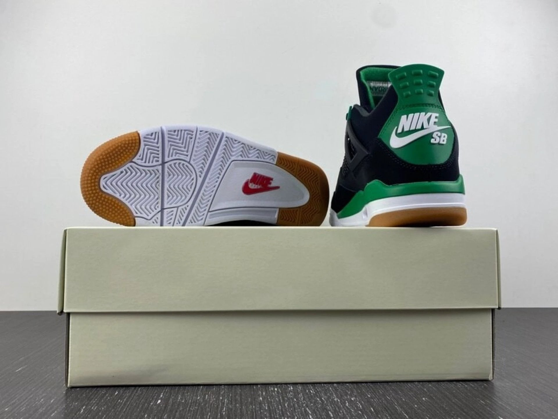 Air Jordan 4 Retro SB Black & Green Unisex Sneaker by Air Jordan