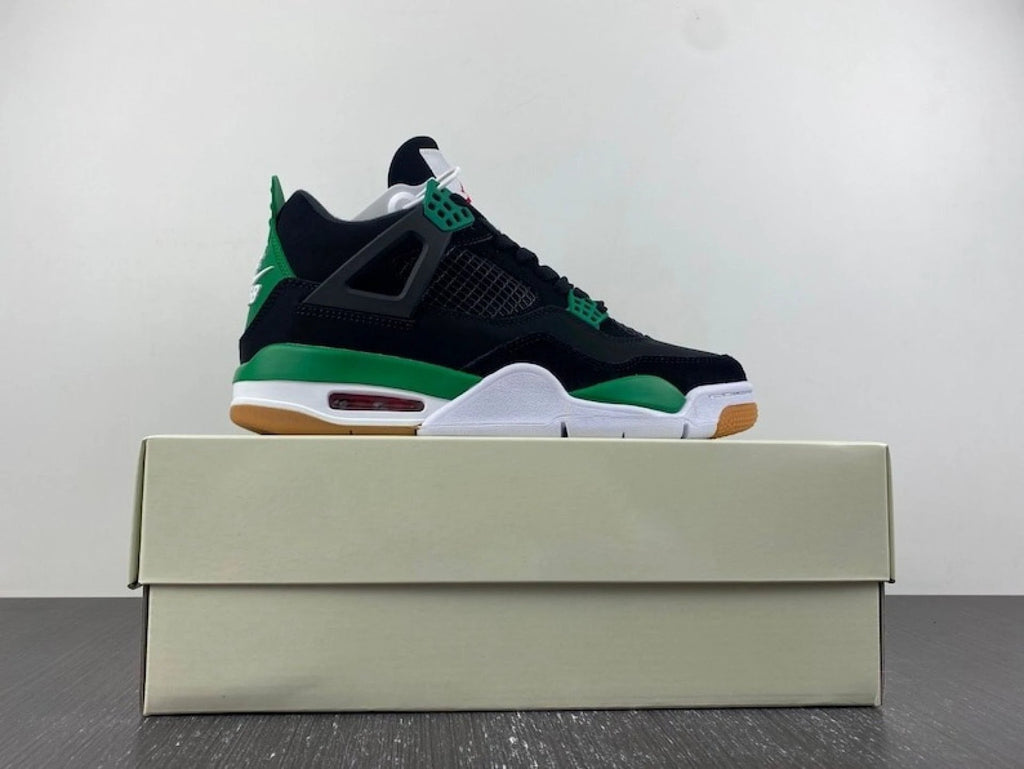 Air Jordan 4 Retro SB Black & Green Unisex Sneaker by Air Jordan