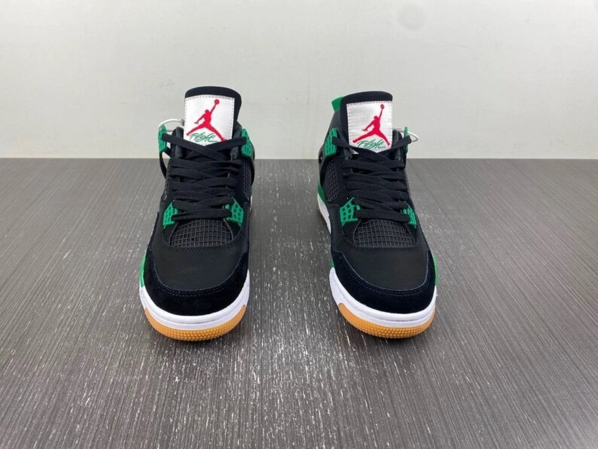 Air Jordan 4 Retro SB Black & Green Unisex Sneaker by Air Jordan