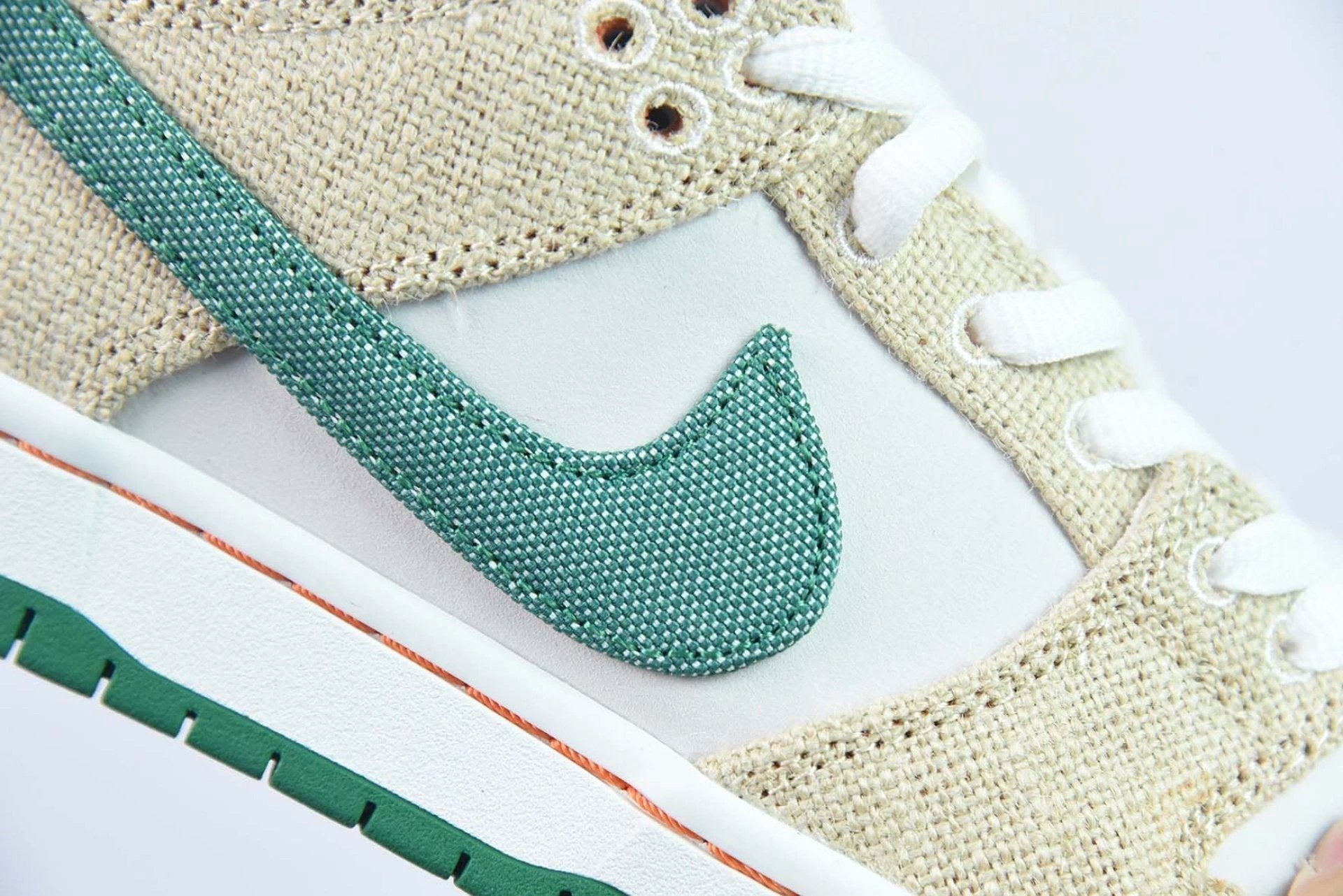 SB Dunk Low Jarritos by Air Jordan