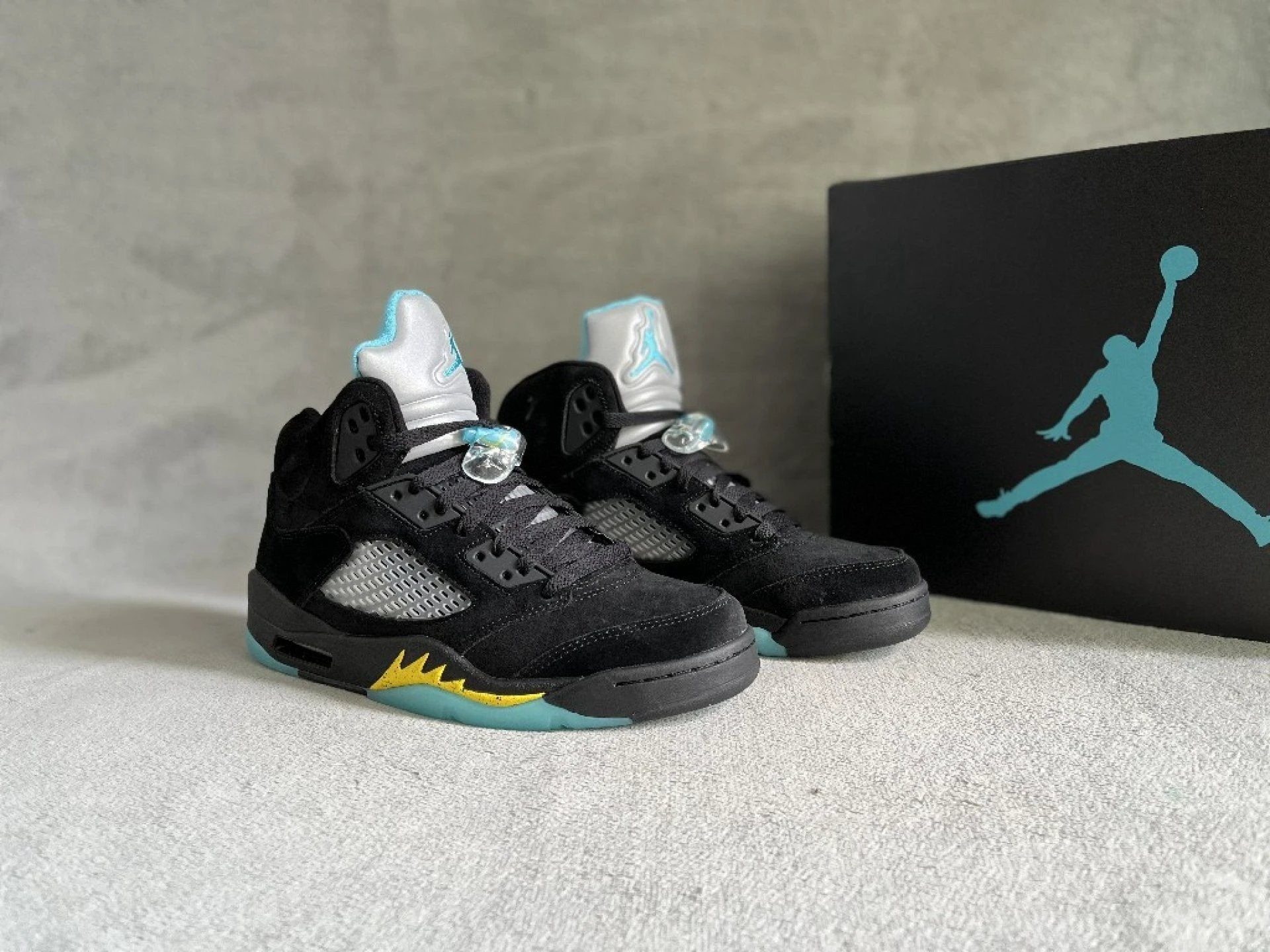 Air Jordan 5 Retro Aqua by Air Jordan