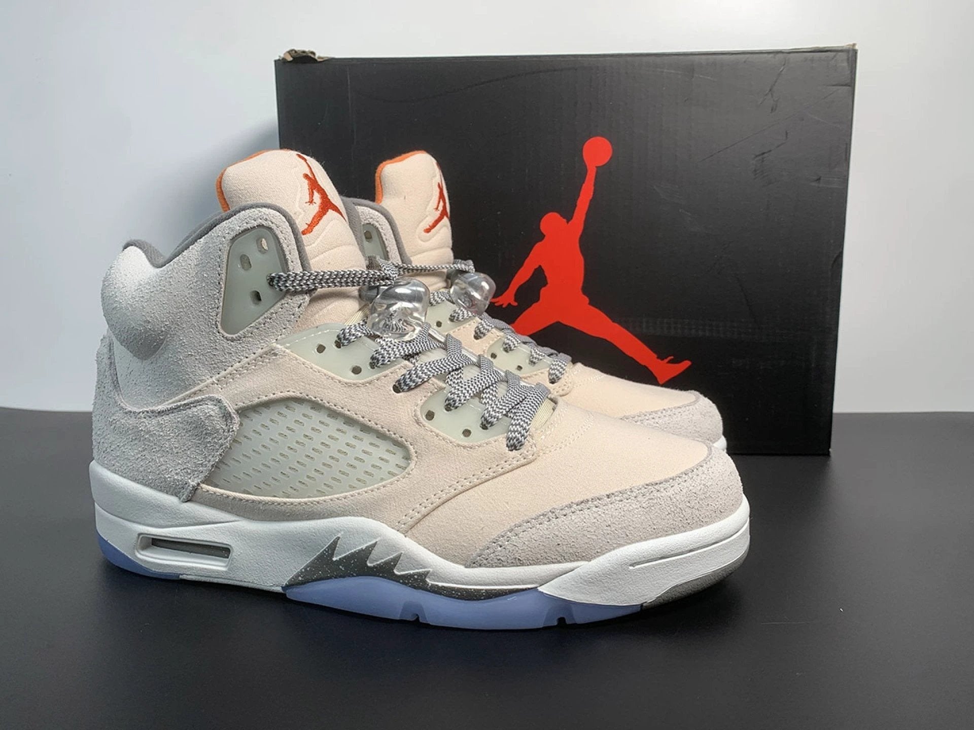 Air Jordan 5 Retro SE Craft Light Orewood Brown by Air Jordan