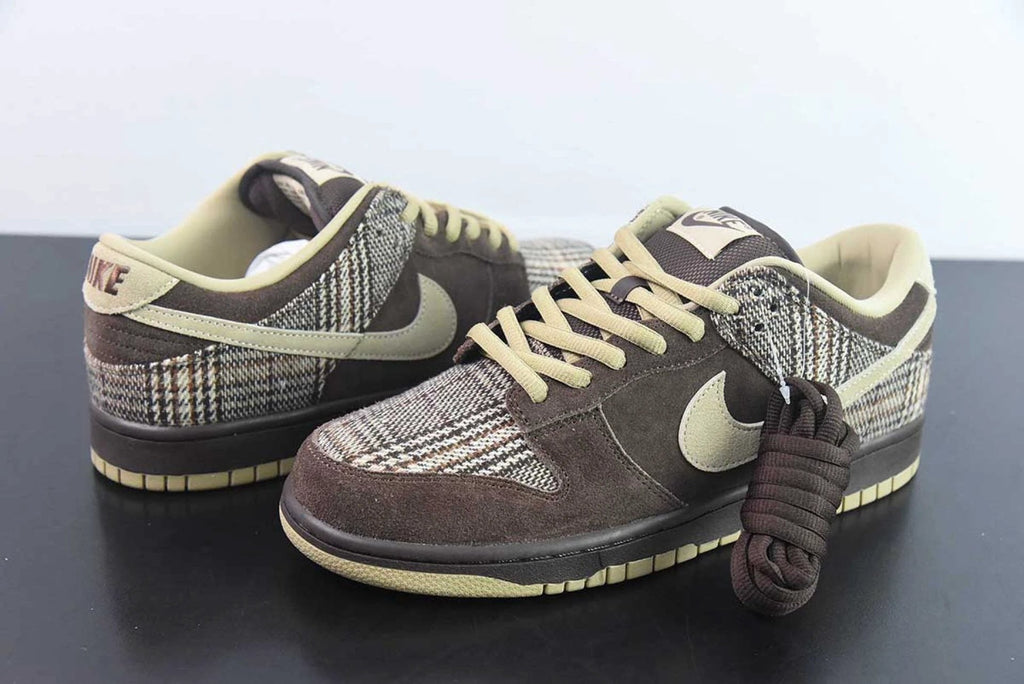 SB Dunk Low Tweed Boroque Brown Mushroom by Air Jordan