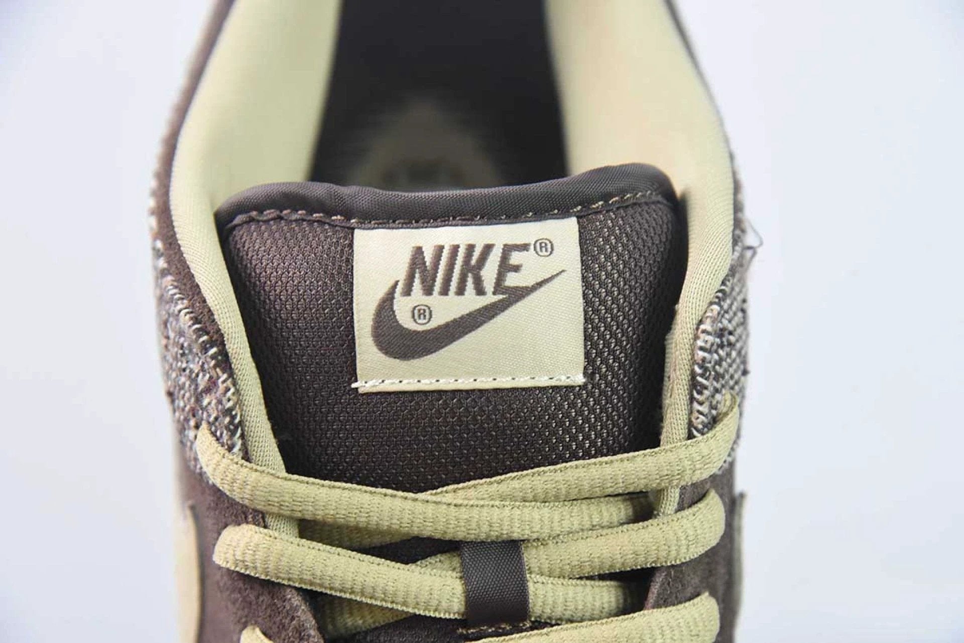 SB Dunk Low Tweed Boroque Brown Mushroom by Air Jordan