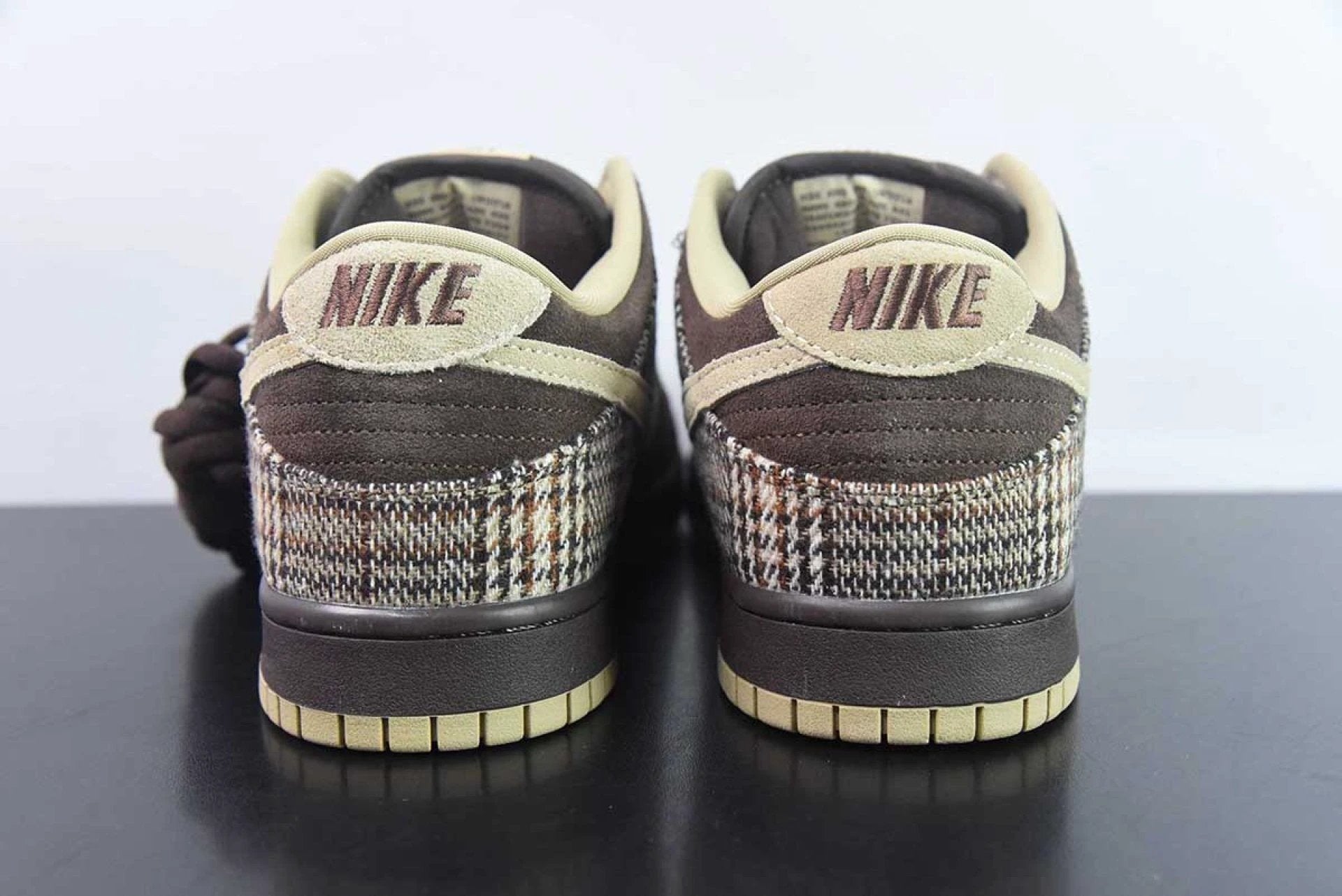SB Dunk Low Tweed Boroque Brown Mushroom by Air Jordan