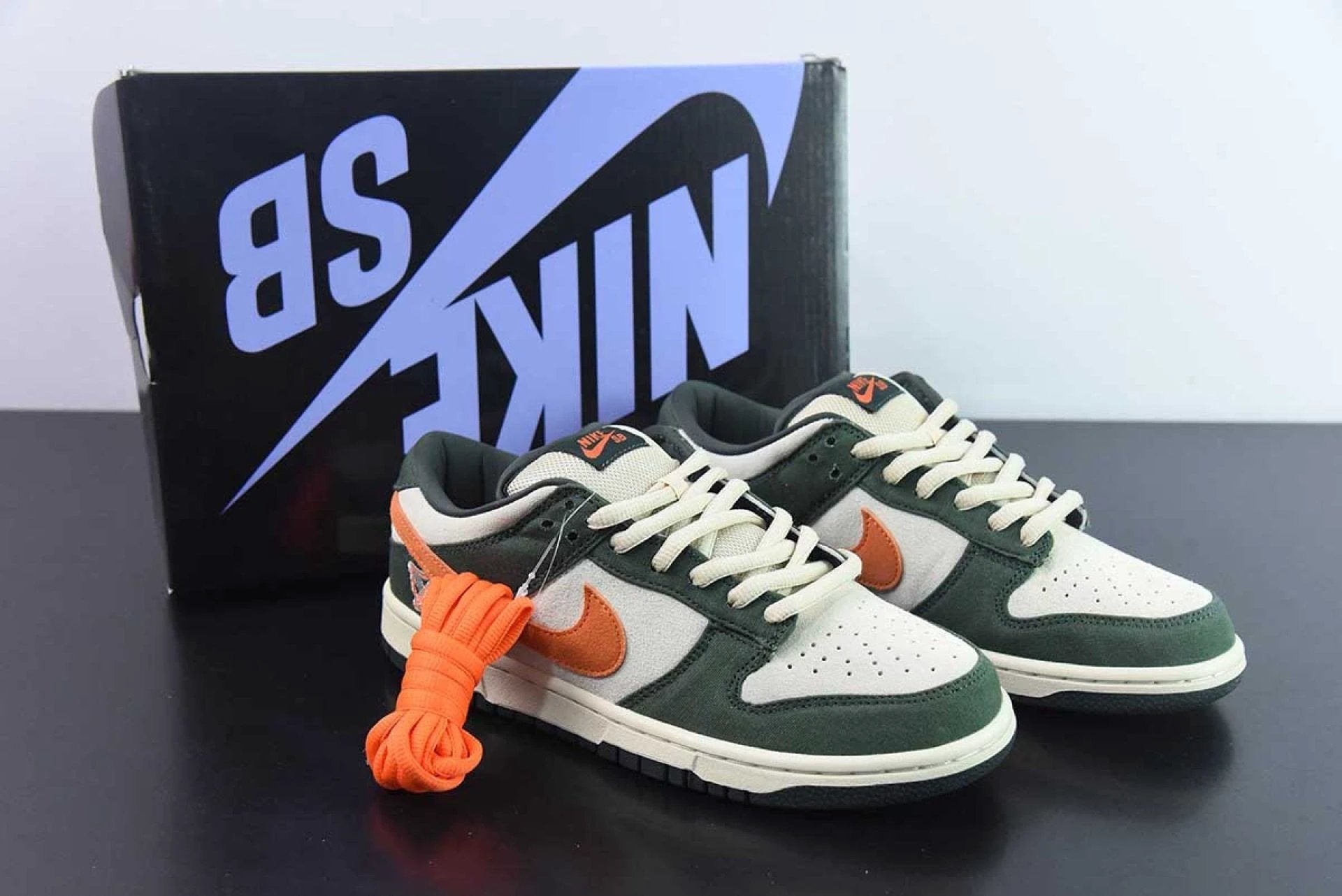 SB Dunk Low Eire by Air Jordan