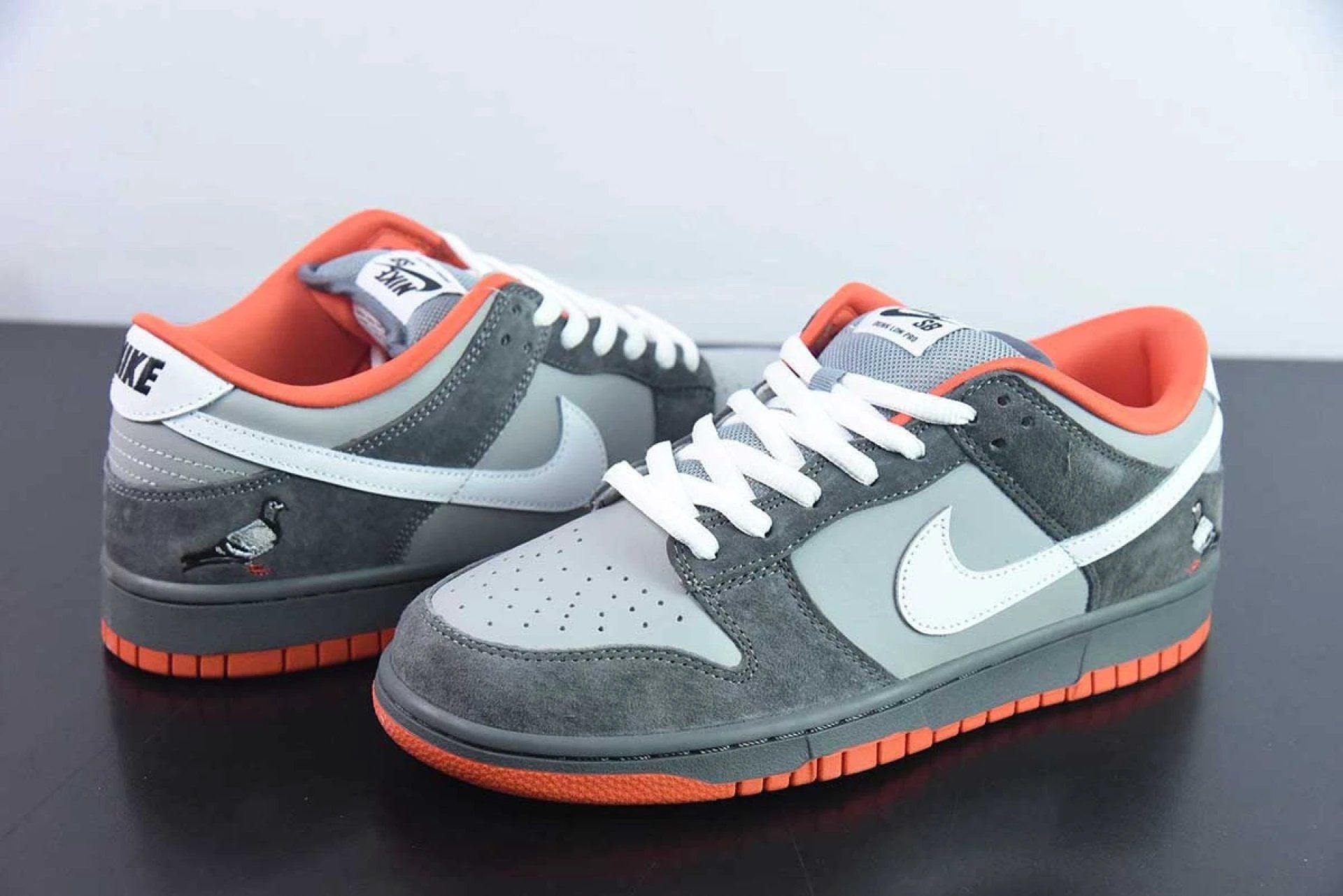 SB Dunk Low Staple NYC Pigeon by Air Jordan